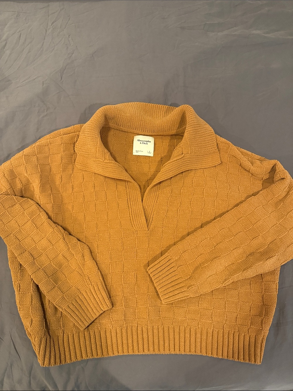 Abercrombie & Fitch Cable Knit Sweater - Picture 1 of 1
